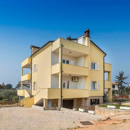 Apartments Goltes Lovrečica Екстериор снимка